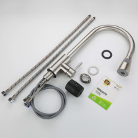 Kitchen tap hot and cold can be rotated